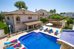 Villa Pons by Villa Plus